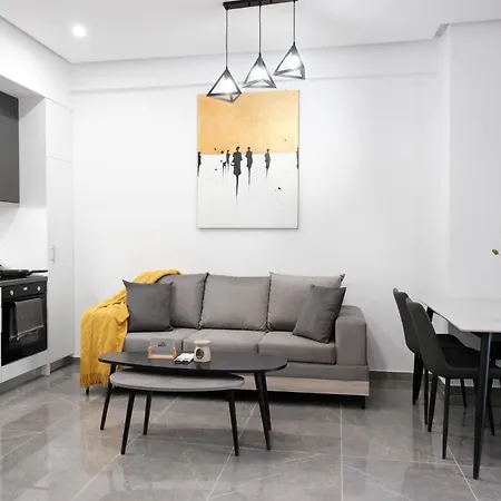 Cozy With Cooking Apartment